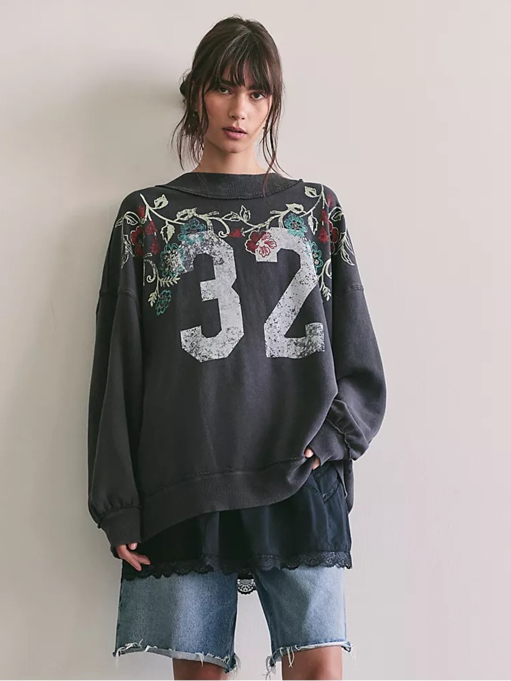 Free People Turtleneck  32 Floral Graphic Pullover NWT Black